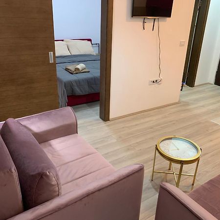 Aparthotel De Lux Nedeljkovic Jagodina Zewnętrze zdjęcie