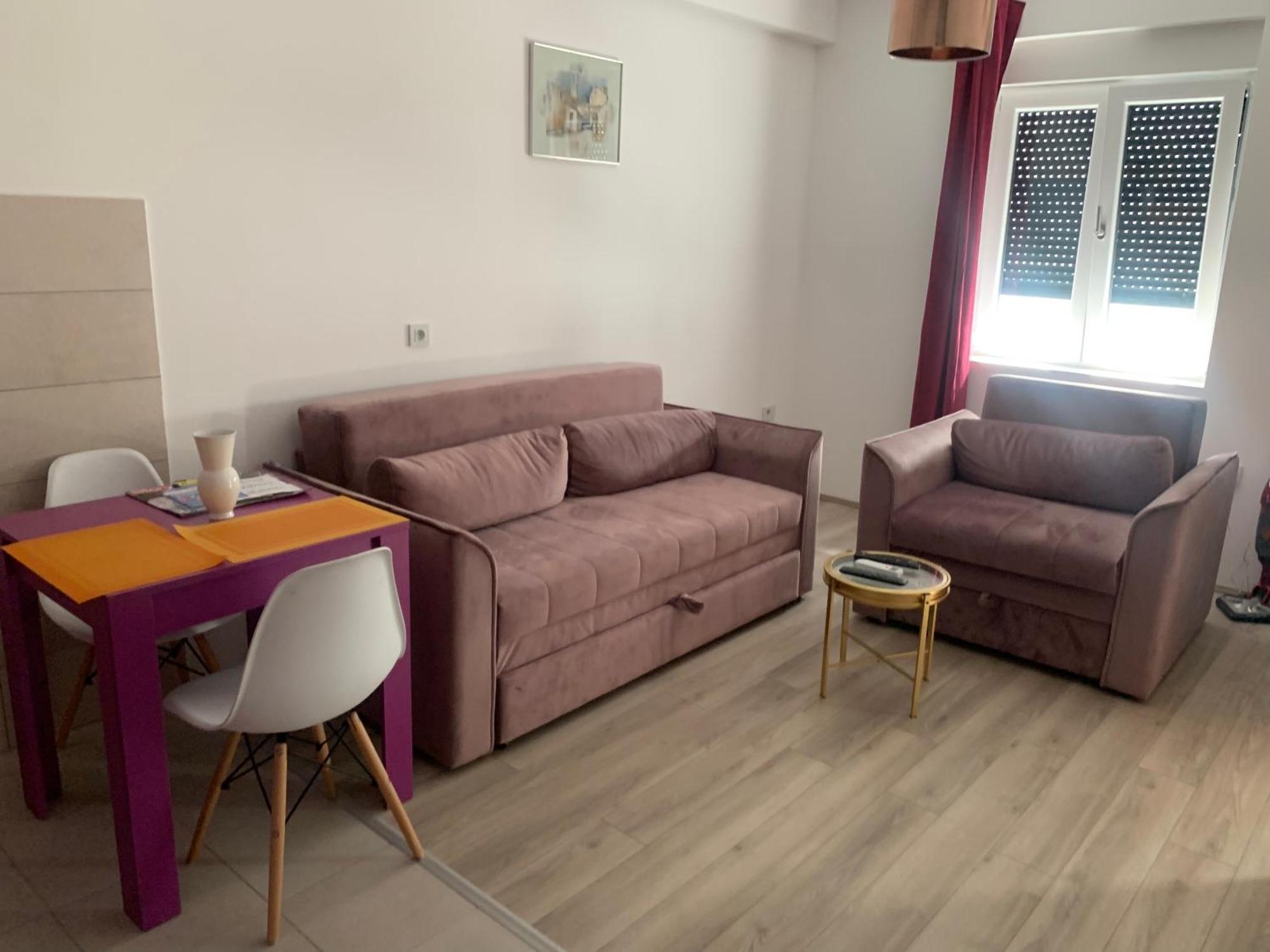Aparthotel De Lux Nedeljkovic Jagodina Zewnętrze zdjęcie